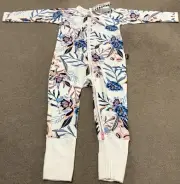 Bonds BNWT 2018 White Zippy With Blue Floral Flower - Size 1 (12-18 Months)