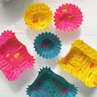 在飛比找ETMall東森購物網優惠-日單 彩色便當隔菜杯 創意波紋一次性飯盒菜杯 創意烘焙蛋糕紙