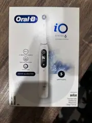 Oral-B iO M6.1B6.1K Electric Toothbrush - White