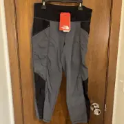 NEW North Face Mid-Rise On The Go Crop Pants size S Black/gray