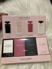 New Sealed Narciso Rodriguez for Her 4 Piece Mini Perfume Set (4 X 7.5ml)