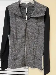 Lululemon Daily Yoga Jacket Denim Polar Haze / Black Full Zip size 6
