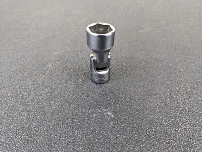 #bj443 Snap-on Tools USA NEW 3/8" Drive 17mm Metric 6PT Swivel Socket FSUM17A