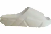 White Cloud Slides Size 7 Women’s/ 5.5 Men’s