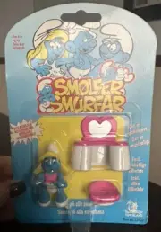 Vintage Smurf Minimates Collectible Smurf Fully Poseable - Smurfette with vanity