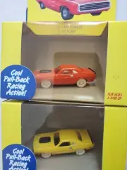 Johnny Lightning ThunderJets 500 Dodge Challenger Sets (2) White Lightning
