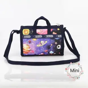 現貨直出 LeSportsac 3273 來自星球 迷你斜背手提防水兩用包 限量 明星大牌同款