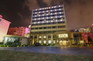 中央商務飯店(青島山東路市北區政府店)Central Business Hotel (Qingdao Shandong Road Shibei District Government)