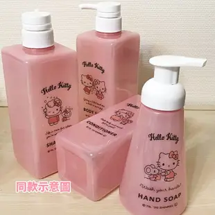 小禮堂 Hello Kitty 方形塑膠沐浴乳瓶 按壓式空瓶 沐浴罐 沐浴露罐 600ml (粉 洗澡)