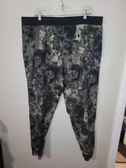 NWT Under Armour Mens2XL XXL Green Camo Smoke Unstoppable Joggers 1352027-017