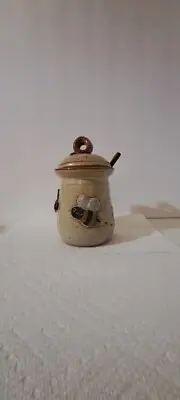 16 Oz Honey Pot With Dipper Mase By Mudworks