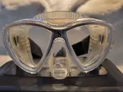 Open Box ScubaPro Synergy Mini Mask - Clear/White/Silver w/case