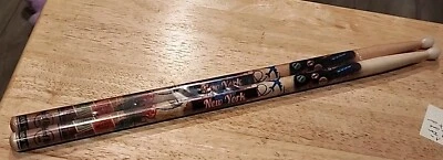 Hard Rock Cafe New York World Traveler 16" Matching Drumsticks Brand New In Pack