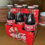 1998 Christmas Santa Classic Coke Six-Pack Bottles Coca-Cola