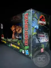 DEFLECTOR DC® Transformer Jurassic Park Tyrannocon Rex Autobot JP93 DISPLAY CASE