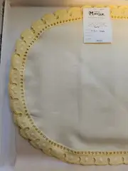 Matouk Irish Linen NEW Placemat Set Maize Butter Yellow Eyelet Satin Stitch Vtg