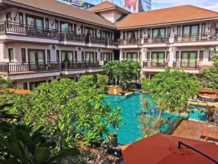 芭堤雅塔拉公寓The Tara Residence Pattaya