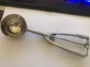 Ice Cream Scoop/2 & 1/4" diameter/chrome/w/trigger