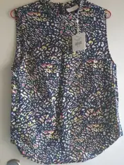 New Sass & Bide 100% silk tank top (Size 8) Navy blue Blouse shirt animal print