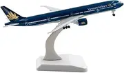 Replica 20cm for B777 Vietnam Boeing 777 Diecast Metal Plane Model (with Landing Gear) Desk Decor Hobby Toy Airplane Toy