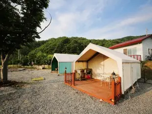 Newworld glampingGlamping house