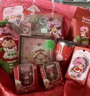 Strawberry Shortcake Huge Gift Set 10Pcs Lot, Notebook, Tumbler, Plush& More
