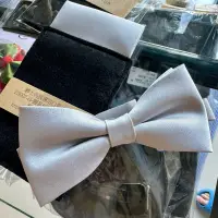 在飛比找蝦皮購物優惠-Ciyamall銀灰色領結與口袋巾 台灣製領結盒裝
