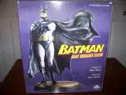 DC COMICS BATMAN DARK CRUSADER STATUE by ALEX ROSS MIB FACTORY SEALED