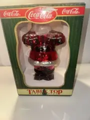 1998 Table Top Collection Coca Cola Santa With Coke Bottles Collectable