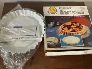 Nordic Ware Vintage Flan Pan Bundt Original Box NIP Beautiful green color