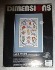 Dimensions Garden Favorites Cross Stitch Kit 3696 1990 Barbara Mock NIP
