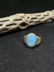 Native American Navajo blue fire opal Sterling Silver Ring Size 8.5