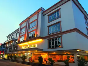 羅威那鵬妮飯店Lovina Inn Penuin Hotel