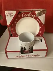 Santa Claus Christmas Cookie plate cup set NEW. DWK 102