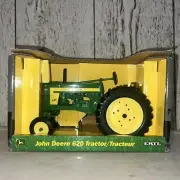 ERTL John Deere 620 Tractor 1/16TH Scale Die Cast 2003 Steerable Green 15428