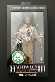 NECA Halloween 3 Tom Atkins Signed Dr. Challis Figure H45 Limited Edition #0442