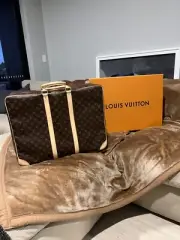 Louis Vuitton Sirius 55