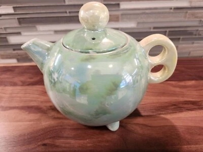 Iridescent Teapot International Silver Corp.~Green Lustre~ Japan Lusterware
