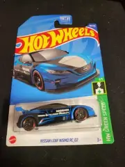 2022 HOT WHEELS #100 HW GREEN SPEED 2/5 NISSAN LEAF NISMO RC_02 BLUE NEAR MINT