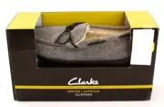 Clarks Gray Indoor + Outdoor Slippers Faux Fur Lining Men's Size 10 M New in Box