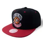 【MITCHELL & NESS】NBA BREAKTHROUG HWC SNAPBACK 七六人 黑紅(SNAPBACK 經典平帽沿 棒球帽)