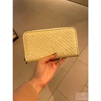 在飛比找蝦皮購物優惠-【歐洲outlet正品】Bottega Veneta 鵝黃色