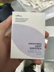 ISNTREE Onion Fresh Light Sun Stick SPF50+ PA++++ 22g / 0.77 oz