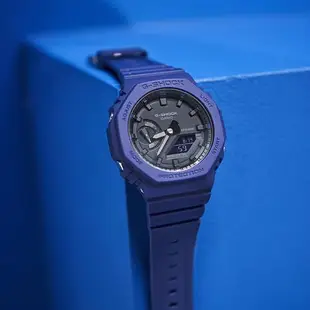 【CASIO】卡西歐 G-SHOCK 農家橡樹 八角造型 200米防水電子錶 運動雙顯錶 GA-2100-2A 藍/黑