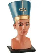 Egyptian Pharaoh Queen Nefertiti Bust