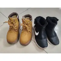 在飛比找蝦皮購物優惠-Nike馬靴+卡其馬丁靴皆18cm