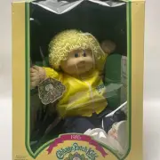 Vintage Cabbage Patch Kids Doll Coleco Blonde/ Blue Eyes/ Tooth /Jeans 1985 NOS