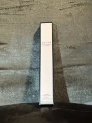 GUCCI BEAUTY Crayon Définition Sourcils Eyebrow NOIR 06