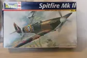 1/48 Scale Revell, Spitfire Mk.II Airplane Model, #85-5239 BN Open box