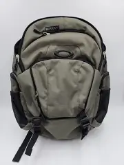 NWT - Oakley Blade 30 Blackout Backpack Army Green NEW Bugout Bag